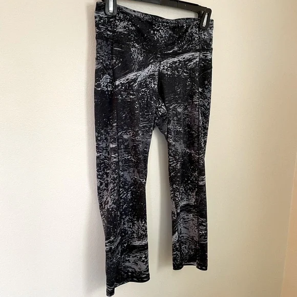 Champion | Black/Gray Galaxy Leggings | Size Small - Picture 2 of 7